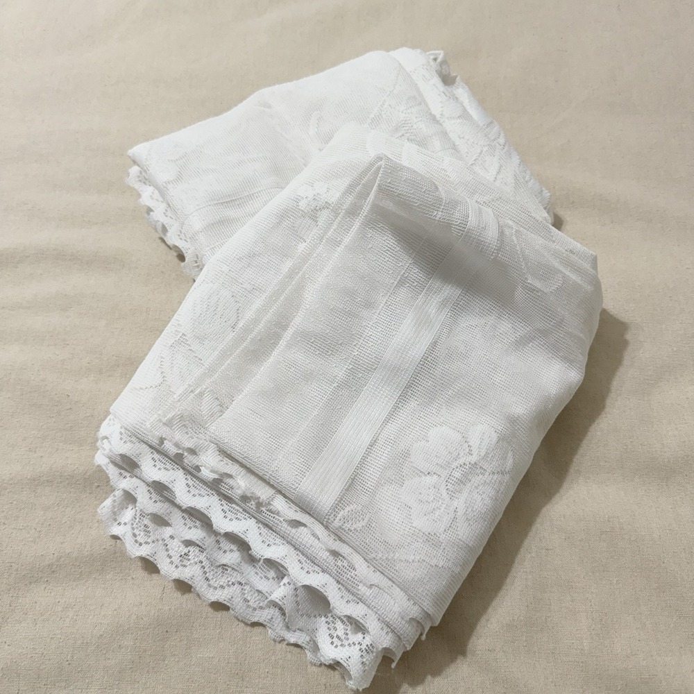 White Lace Curtain Panels Floral Scalloped Edge 61 x 56 Lot Of 2 - Picture 2 of 6